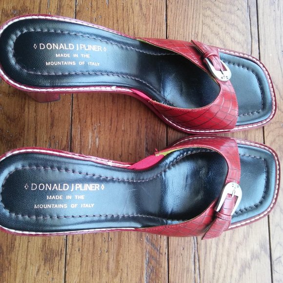 Donald J Pliner red leather square toe sandals - Picture 8 of 8